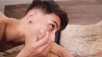 Bareback Twink Frenzy - Hot Tub Hookup