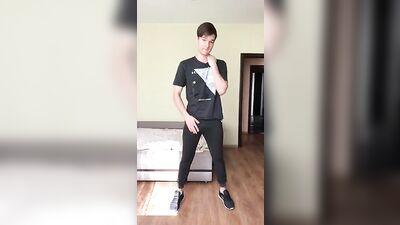 Twink Solo Cam Shower Fun: Another Cute Boy Gets Off on Web-Cam Boys Porn!