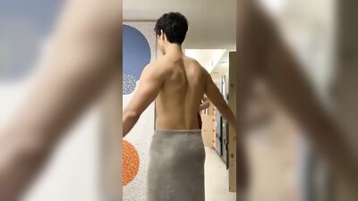 Gym Muscle Hunks Pumping for Gay Tube