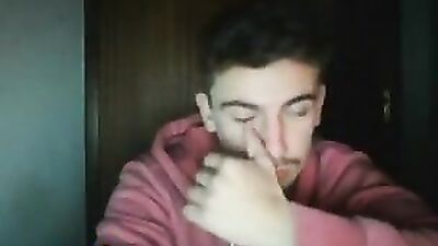 Young Gay Porn Star Masturbates on Cam!