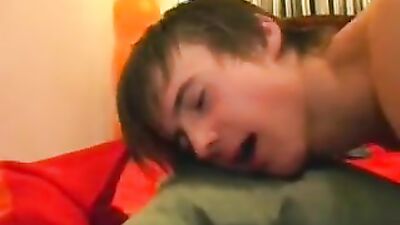 Russian Bareback Boys Porn - Explosive Amateur Action!