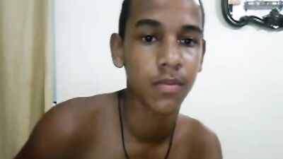 Wanker Boys Latino Web-Cam Solo Handjob Porn - Explore the Heat with Passionate Guys!