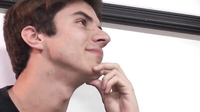 Bareback Drink & Fuck - Twinks in Action!