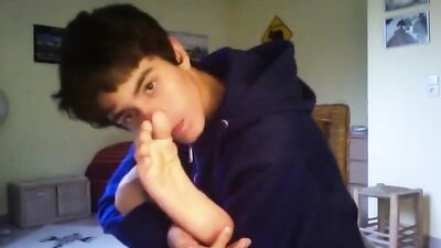 Young Chav Socks Fetish: Cute Feet Take Over!