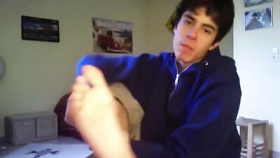 Young Chav Socks Fetish: Cute Feet Take Over!