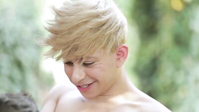 Perfect Fun Gay Bareback Couple Porn: Action-Packed Thrills!