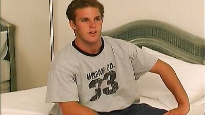 Jacked Up with Aussie Alex: Straight Boys Cashing In!