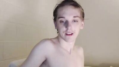 GayTubeCamshow Broken Bandicoot 30-11-2020