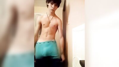 Gay Porn Adventures with Kik Boy Chris!