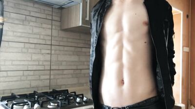 Teen kitchen wank boys porn