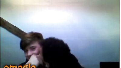 Gay Webcam Porn: Best Friends Amateur Boys Striptease!