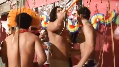 Carneval Cumshots: Latino Bareback Fetish Cocks