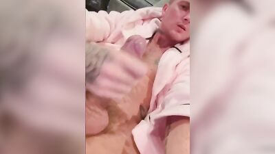 Pink Robe Jacker - Tats Pulse-Pounding Gay Porn Adventure!