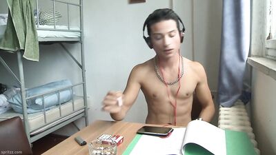 Young Lust in Hostel: Raw Cum Shots!