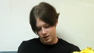 Young Piss Lover Jerking Off: The Ultimate Fetish Handjob Cum Shots!