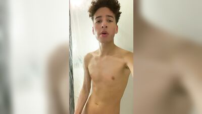 Hot Showers with Teen Jerks: Boys Porn!