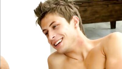 Five Hunks Bareback in Fivesomes: Boys Porn Orgy!