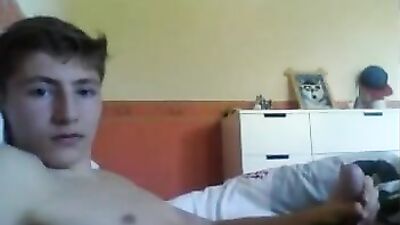 Gay Porn: Jerking Off with my Online Boys after Discussing Girls!