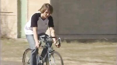 Outdoor Bareback Cum Shots with Boyfriends Fuck Visit