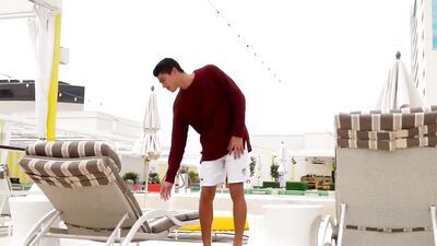 Bearded Bareback Cumshots