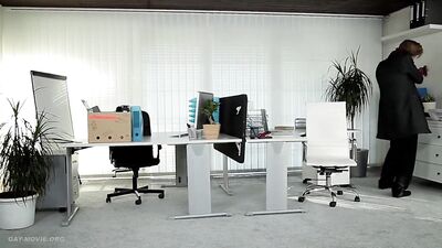 Gay Office Boys In The Buff: Work In The Porn Tube!