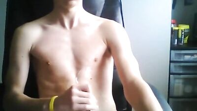 Concentrated Wank Boys Porn