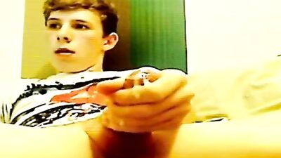 Mega Bite Boys Porn 2 - The Return: Ultimate Gay Porn Experience!
