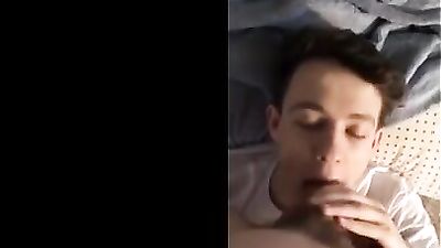 Gay Porn Twink Cum Facesitting! - Sucking and Swallowing Cocks on Camera