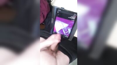 John on my screen boys: Cum Shots explosion!