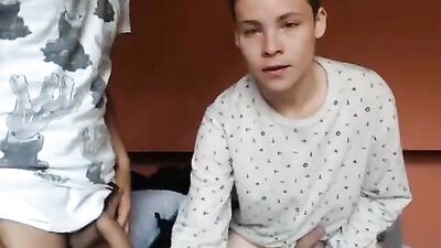 Gay Teen Web-Cam Blowjob Party!