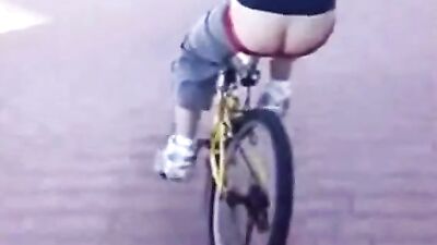 Mooning BMX Bike Moon - Fetish Fun zufall bmx moon mooning bike sagger sagging