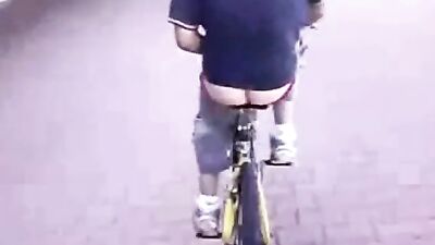 Mooning BMX Bike Moon - Fetish Fun zufall bmx moon mooning bike sagger sagging