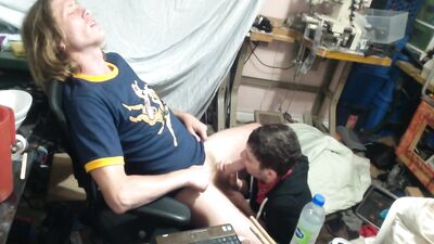 College Oral Delight: Sucking and Swallowing in the Dorm Room