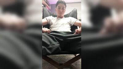 Gay Cam Delights: Big Bisexual Cocks on Display!