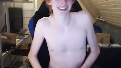 Redhead and Viking: A Webcam Sensation Returns!