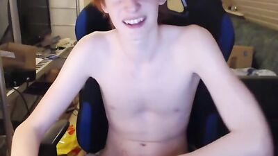 Redhead and Viking: A Webcam Sensation Returns!