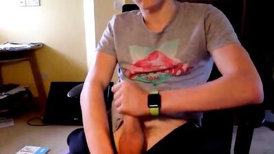 Blond Boy Webcam Solo: Horny Twink Wanks in His Room!
