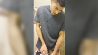 Gay Porn: Latino Twinks Explosive Cumshot!