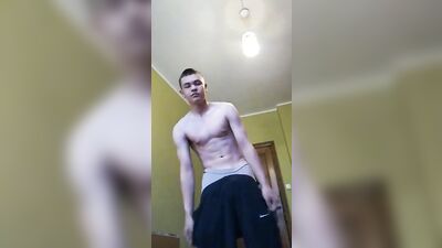 Young And Wild Amateur Porn: Boy Toy Makes My Knees Weak!