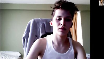 Gay Porn Webcam Cutie - Emptying Balls Amateur Tube Action!