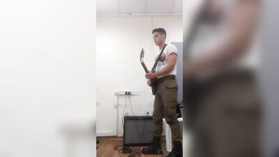 The Guitarist - Fun Music Base Show