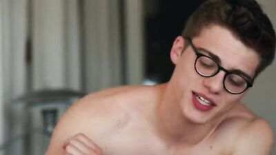 Twinks Gay Porn Memories: Fun on Blakes Summer!