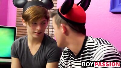 Twink Action Ass Play Oral: Cute Ki*ds!