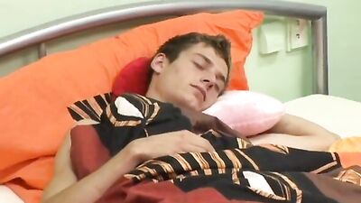 Boys Bed Bareback Fuck: Sleeping Boy Joined by Boyfriend for Hot Cum Shots