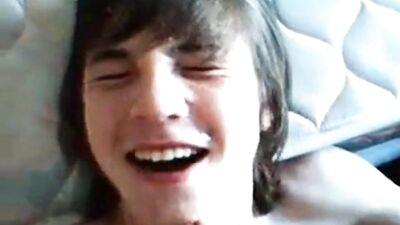 Cum eating twink boys in action - Oral delights!