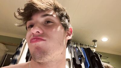 Muscle Gods: Derek Martin Deeks Gay Cam Tube Jock Adventure!