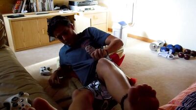 Barefooted Gamer Fetish: The Ultimate Foot Worship Experience