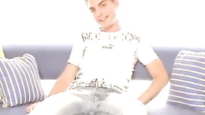 Young Eddies Self-Sucking Boys Porn!