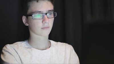 AA Vid S - Coming Out (short film 2017)