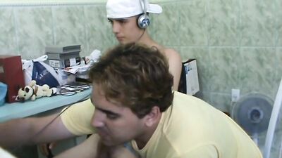 Gay Porn Twink with Older Man - Action Amateur Bisexual